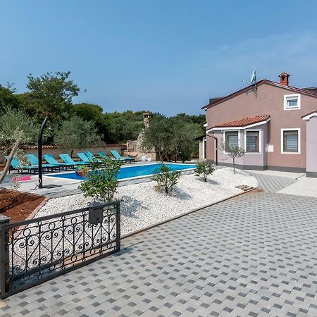 Villa Sunshine Pula Exterior foto